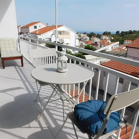 Sunny New Hideaway Near The On The Island Of Hvar شقة